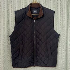 Tahari Men’s Black Diamond Quilted Vest with Brown Fleece Lining